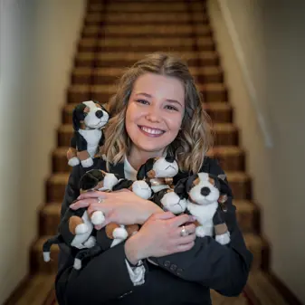 Copyright Gstaad Palace Photographer Melanie Uhkötter Julie Reichenbach Apprentice 72Dpi 3