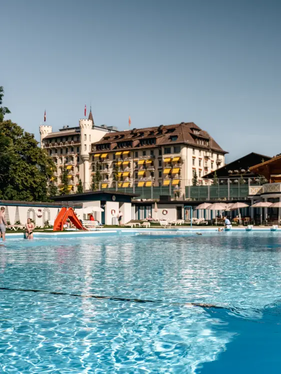 Copyright Gstaad Palace «PISCINE» 10 72 Dpi