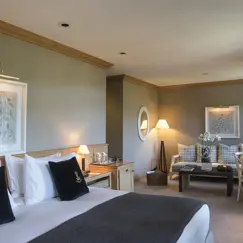 Copyright Gstaad Palace Stefano Scata Tower Junior Suite Mountain View N°705 570038 300Dpi RGB Favourite