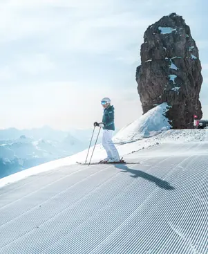 Gstaad Palace Luxury Hotel Switzerland Winter Glacier 300 72Dpi