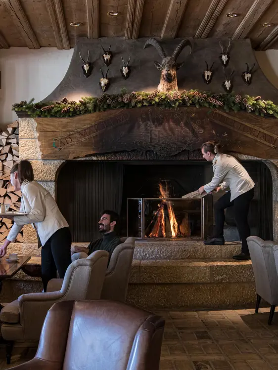 Gstaad Palace Luxury Hotel Switzerland Restaurants 547883