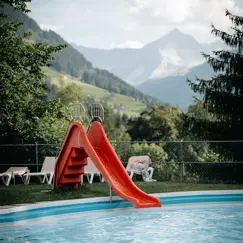 Copyright Gstaad Palace «PISCINE» 50 72 Dpi
