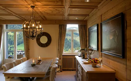 Gstaad Palace Luxury Hotel Switzerland Corner Suite Mountain View N°410 542213 300Dpi RGB