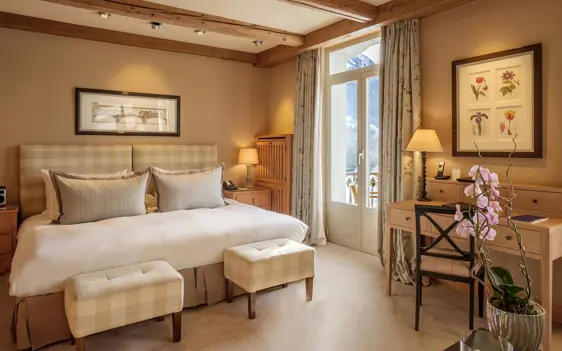 Gstaad Palace Luxury Hotel Switzerland Masonrose Rooms 031 Deluxe Room Mountain View 23 300Dpi RGB