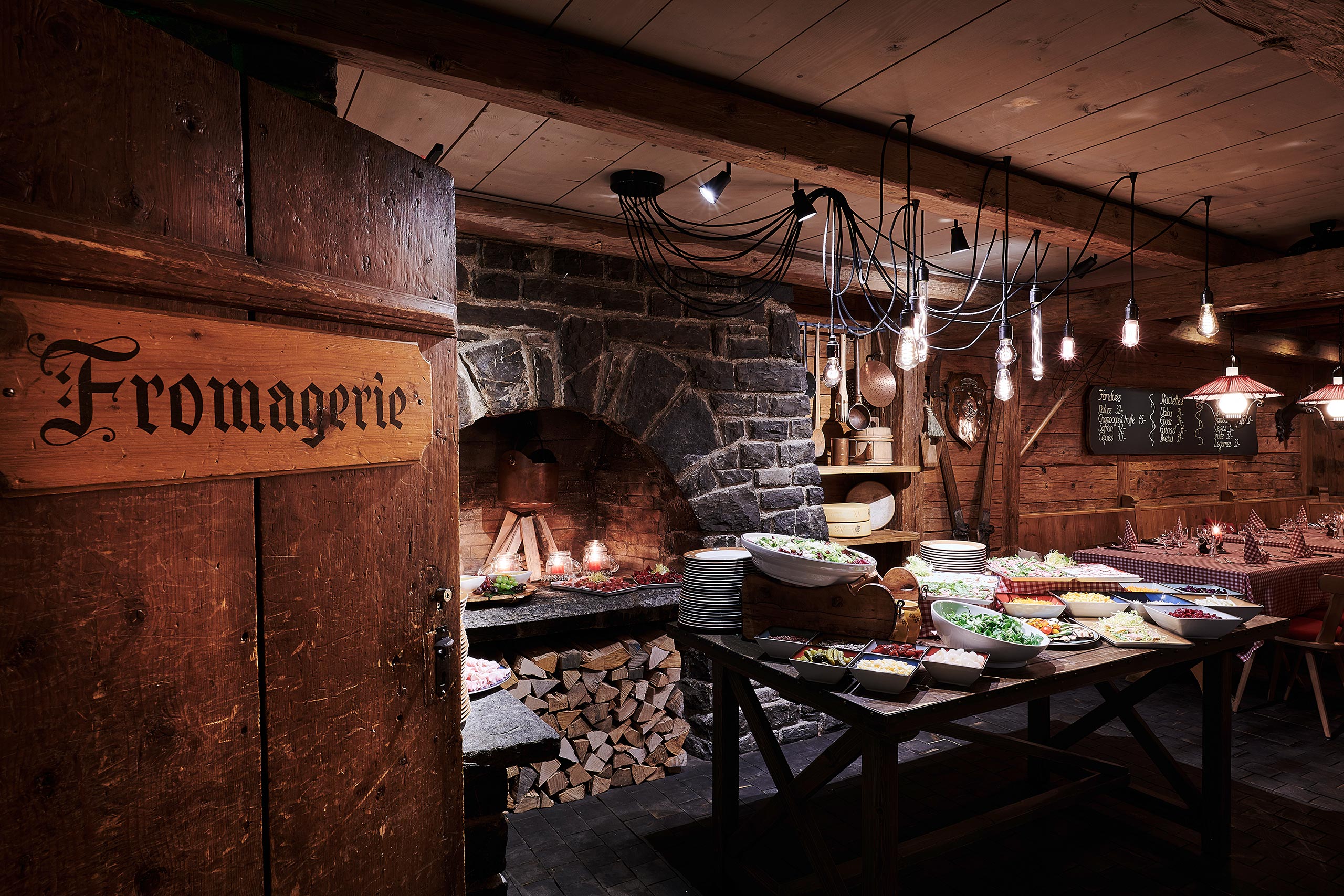 Gstaad Palace Luxury Hotel Switzerland Winter Restaurants La Fromagerie 05 300Dpi