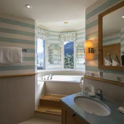 Copyright Gstaad Palace Stefano Scata Tower Junior Suite Mountain View N°705 570029 300Dpi RGB Favourite