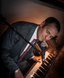 PALACE PORTRAITS M.UHKOETTER 63