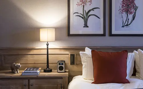 Copyright Gstaad Palace Stefano Scata Cosy Room Bedroom N°618 579136 300Dpi RGB