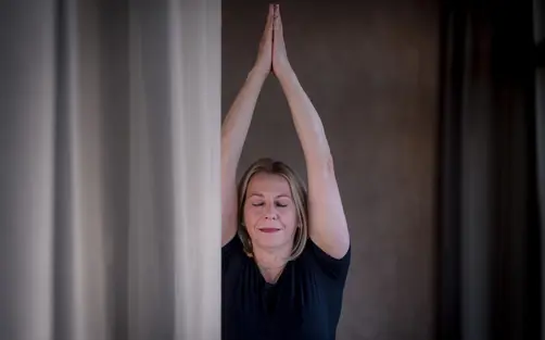 Copyright Gstaad Palace Photographer Melanie Uhkötter Ulrike Spitzer Yoga Teacher 72Dpi 2